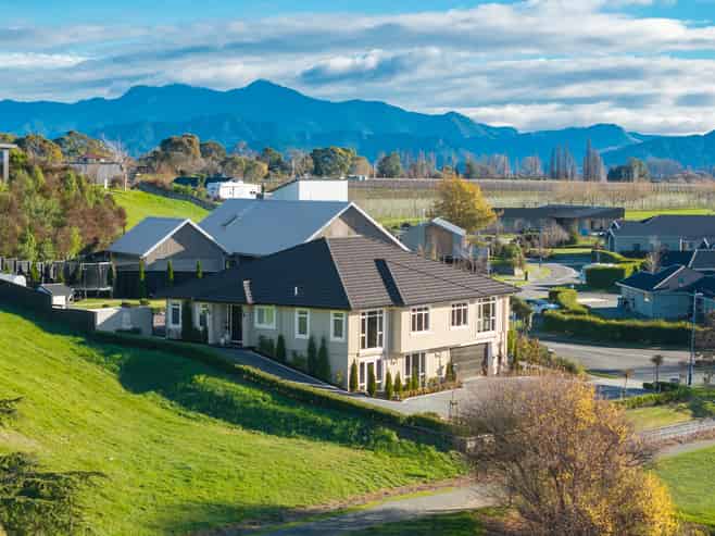 12 Avignon Place, Fairhall