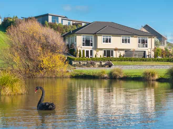 12 Avignon Place, Fairhall