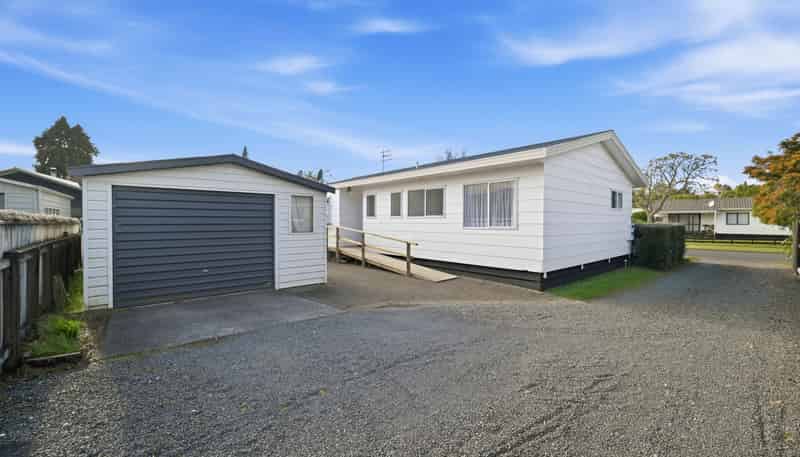 41 Aquarius Drive, Kawaha Point