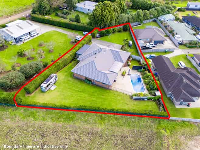 21 Pyle Road East, One Tree Point