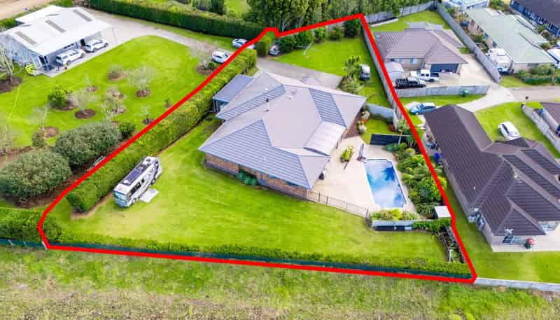 21 Pyle Road East, One Tree Point