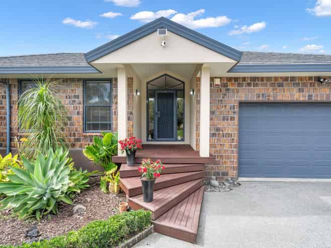21 Pyle Road East, One Tree Point