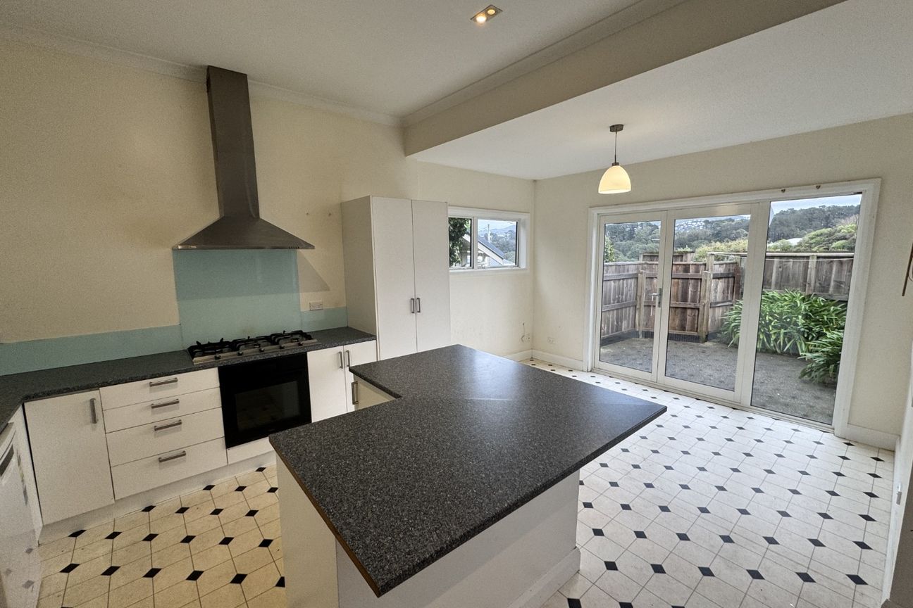 SPACIOUS 4x BEDROOM: – pohled 4