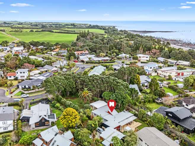 9 Prudence Place, Oakura