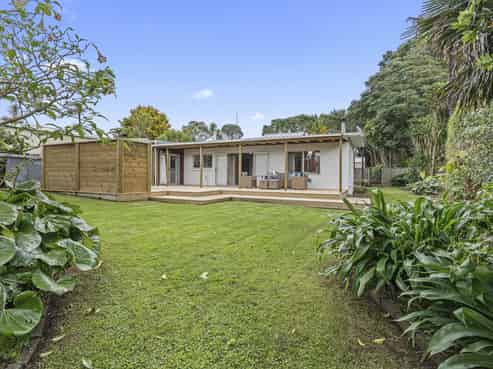 9 Prudence Place, Oakura