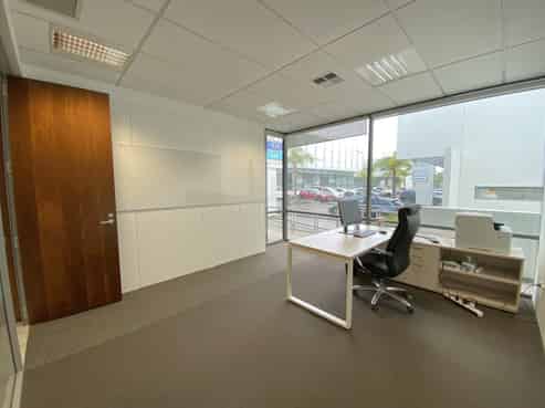 Outstanding Albany office