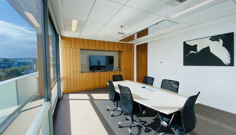 i2/4 Orbit Drive, Albany