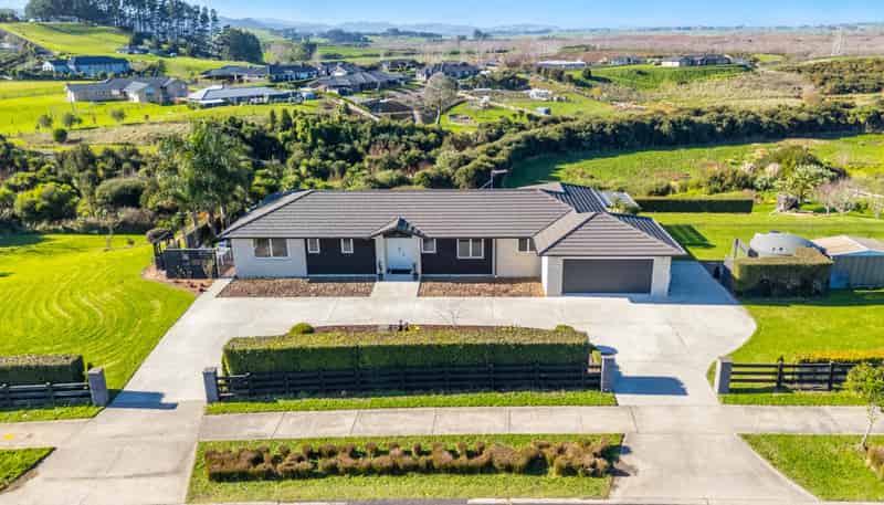 43 Te Ara Aukati Terrace, Pokeno