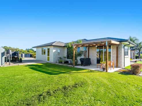 43 Te Ara Aukati Terrace, Pokeno