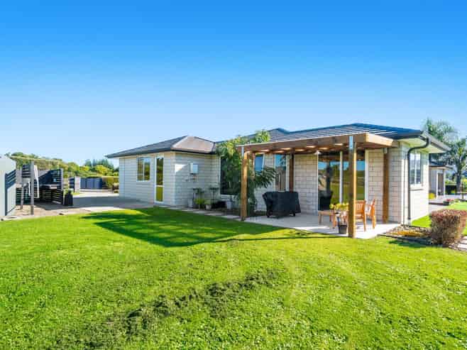 43 Te Ara Aukati Terrace, Pokeno