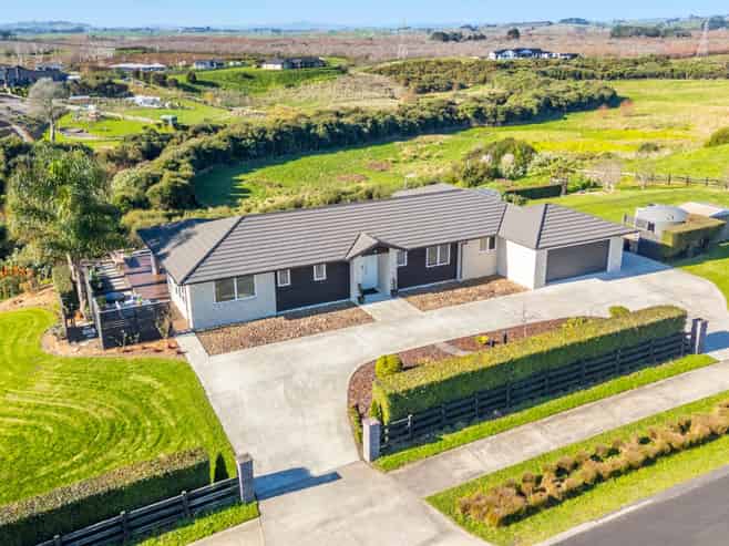 43 Te Ara Aukati Terrace, Pokeno