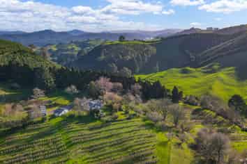 1427 Te Kopia Road, Waikite Valley