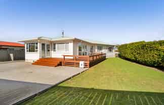 15 Rosalind Street, Stratford