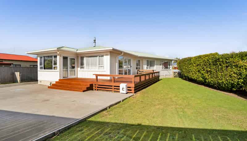 15 Rosalind Street, Stratford