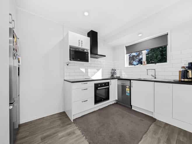 2/14 Bendale Place, Papatoetoe