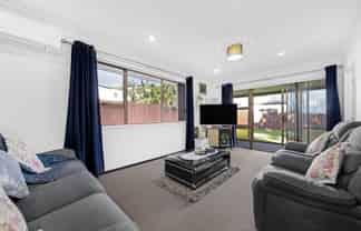 2/14 Bendale Place, Papatoetoe