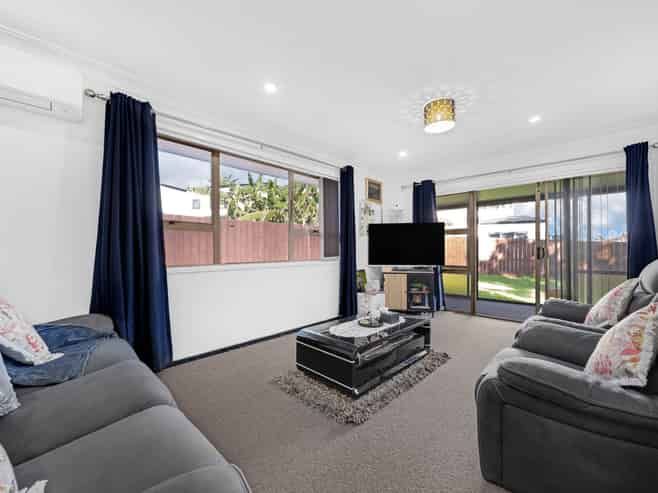 2/14 Bendale Place, Papatoetoe