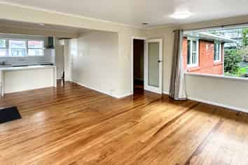 4243 Great North Road, Glendene