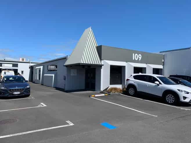 CBD Fringe Office Space