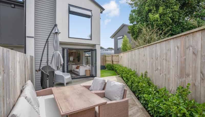 10/207 Oxford Terrace, Avalon