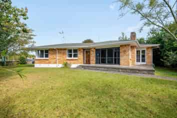 8 Winstone Avenue, Chartwell