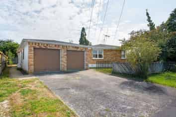 8 Winstone Avenue, Chartwell