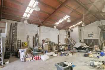 For Lease - Versatile industrial warehouse