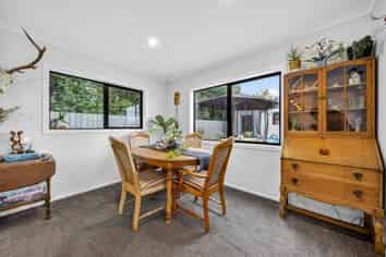 3 Huia Way, Featherston