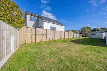 12  Camphora Place, Ranui