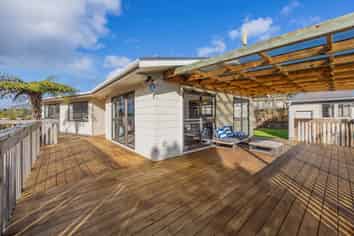 12  Camphora Place, Ranui