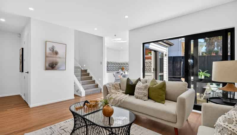 Lot 2&3/31 La Perouse Street, Botany Downs