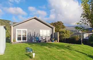 7 Hawes Street, Waimangaroa