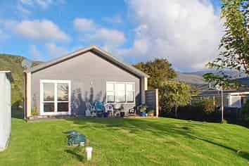 7 Hawes Street, Waimangaroa