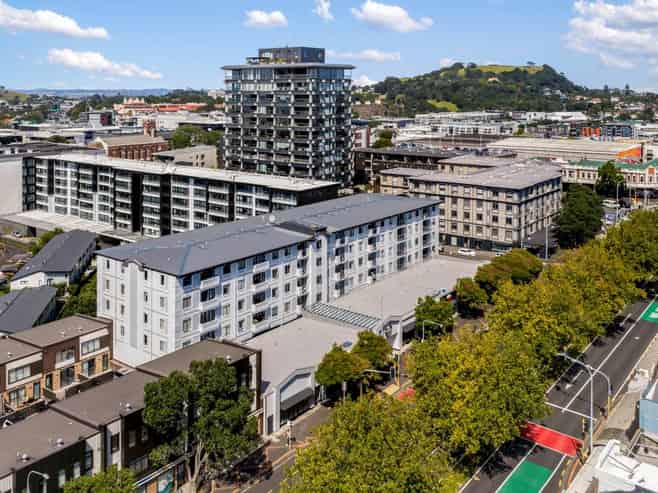 1SA/160 Symonds st, Grafton