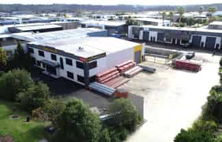 787sqm warehouse/office plus concrete yard area