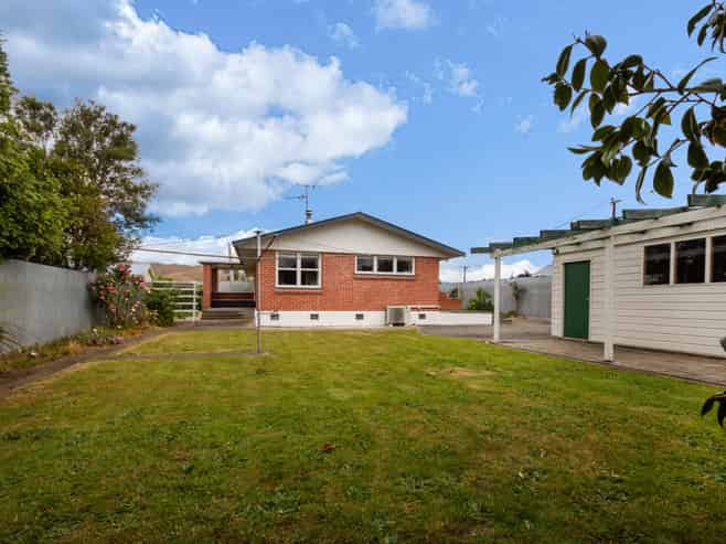 108 Cleghorn Street, Redwoodtown