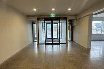 Stylish Central Office w Parking & Flexible Layout