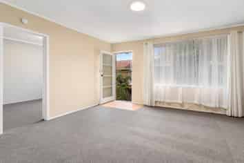 1/135 Titirangi Road, New Lynn