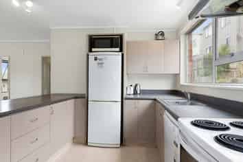 2/102 Harbour Terrace, North Dunedin