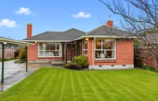 24 Derwent Street, Bryndwr
