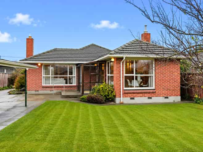 24 Derwent Street, Bryndwr