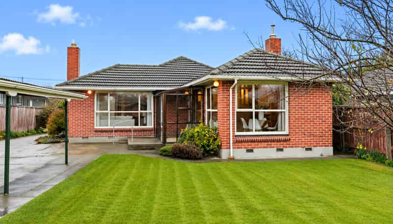 24 Derwent Street, Bryndwr