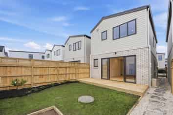 636 Tarapuka Road, Westgate