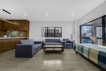 9 Whakaruru Lane, Karaka