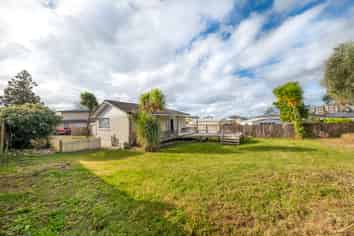 17 Bodi Place, Te Atatu South