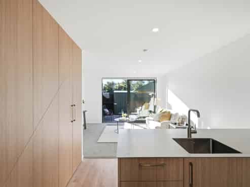 4-8/7 Grove Road, Addington