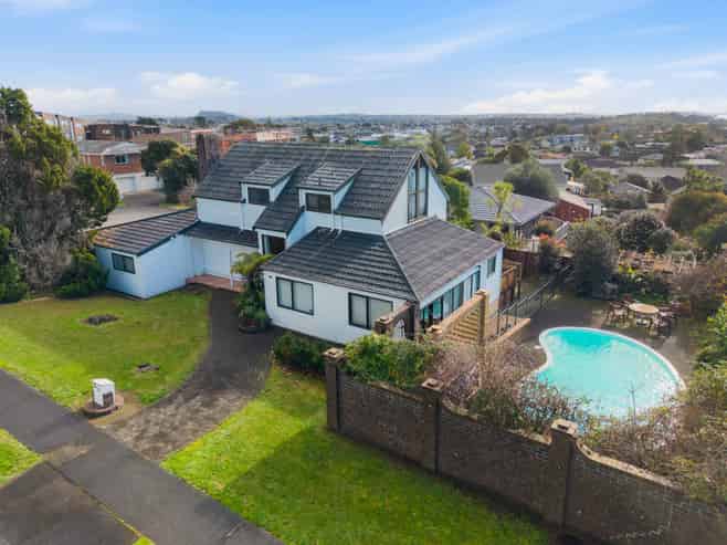 31 Dalwhinnie Parade, Highland Park