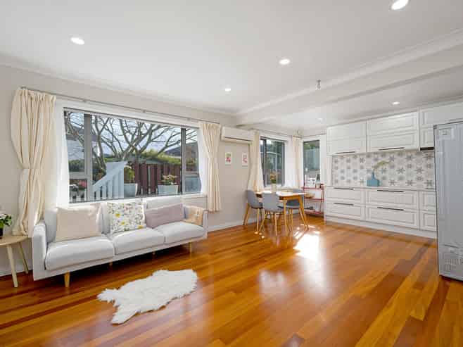 8A Gloria Avenue, Te Atatu Peninsula