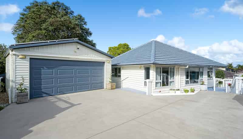 8A Gloria Avenue, Te Atatu Peninsula