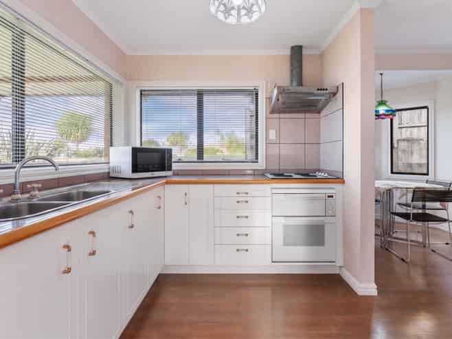 54 Spinnaker Drive, Te Atatu Peninsula